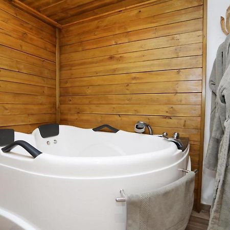Chambre D'Hotes Des Loyes Jaillans Kültér fotó